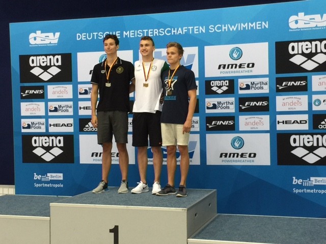 Gold für Michael Schäffner über 100m Rücken. (c)Foto: A.-K.Neumann Gold für Michael Schäffner über 100m Rücken. (c)Foto: A.-K.Neumann