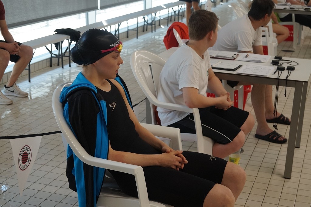 Marie konzentriert sich auf das 200f-Freistilfinale. (c)Foto:Dresdner SC 1898